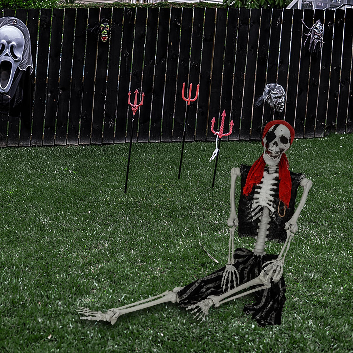 Life Size Pirate Skeleton with Movable Joints B714