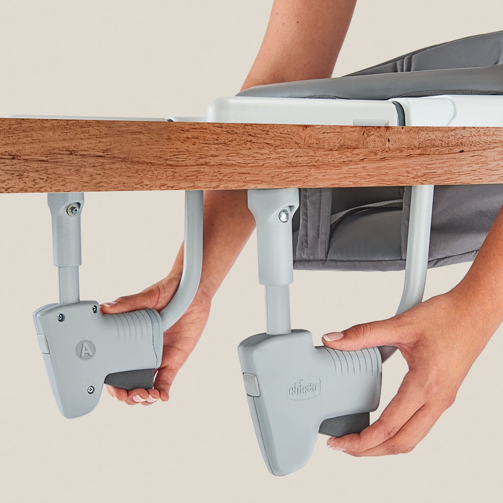 Hook-On High Chair with Tray B25754